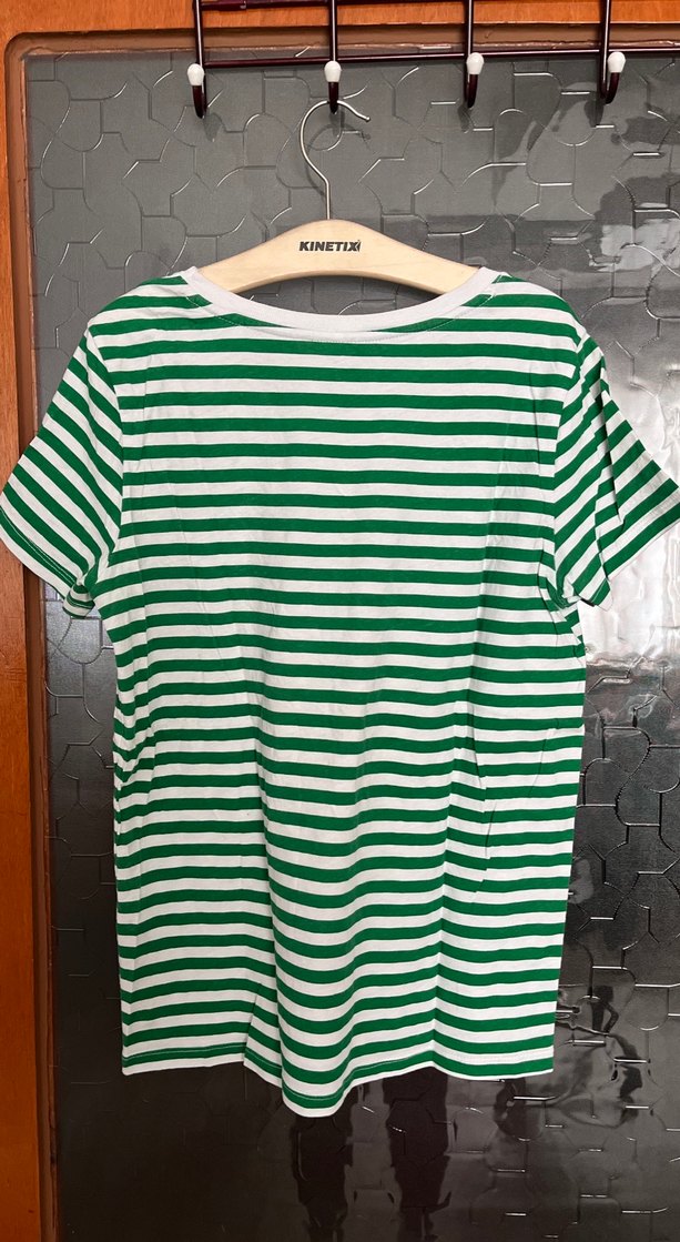 Yeşil Beyaz Çizgili Kısa Kollu Tişört - Görsel 2