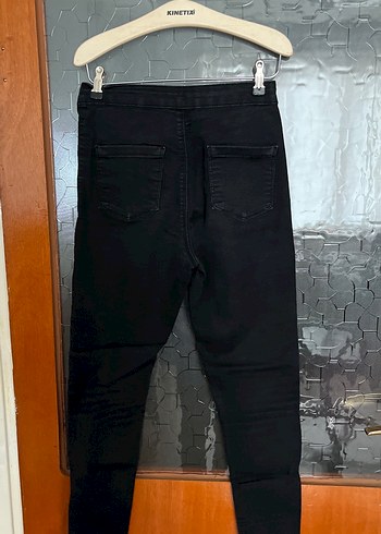 Siyah Kemerli Dar Kesim Kadın Kot Pantolon - Görsel 2
