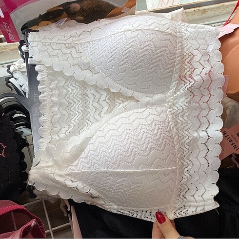 Bralet takım