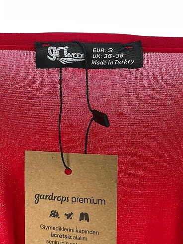 s Beden kırmızı Renk Diğer Bluz %70 İndirimli.