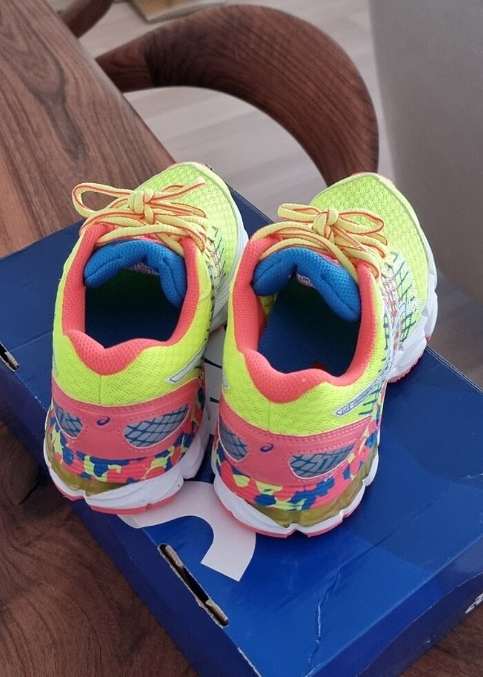 Asics Gel Nimbus Çocuk Koşu Ayakkabısı - Görsel 2