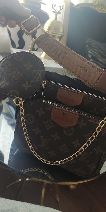 Louis Vuitton İkili çapraz canta