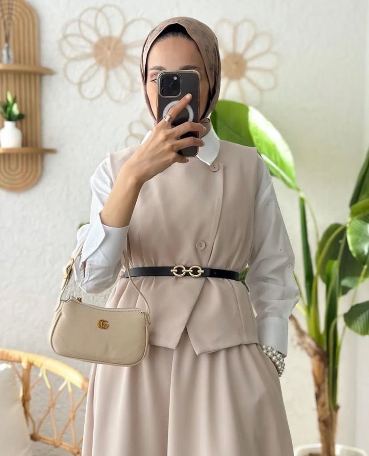 Bej Kemerli Uzun Ofis Elbisesi - Görsel 3