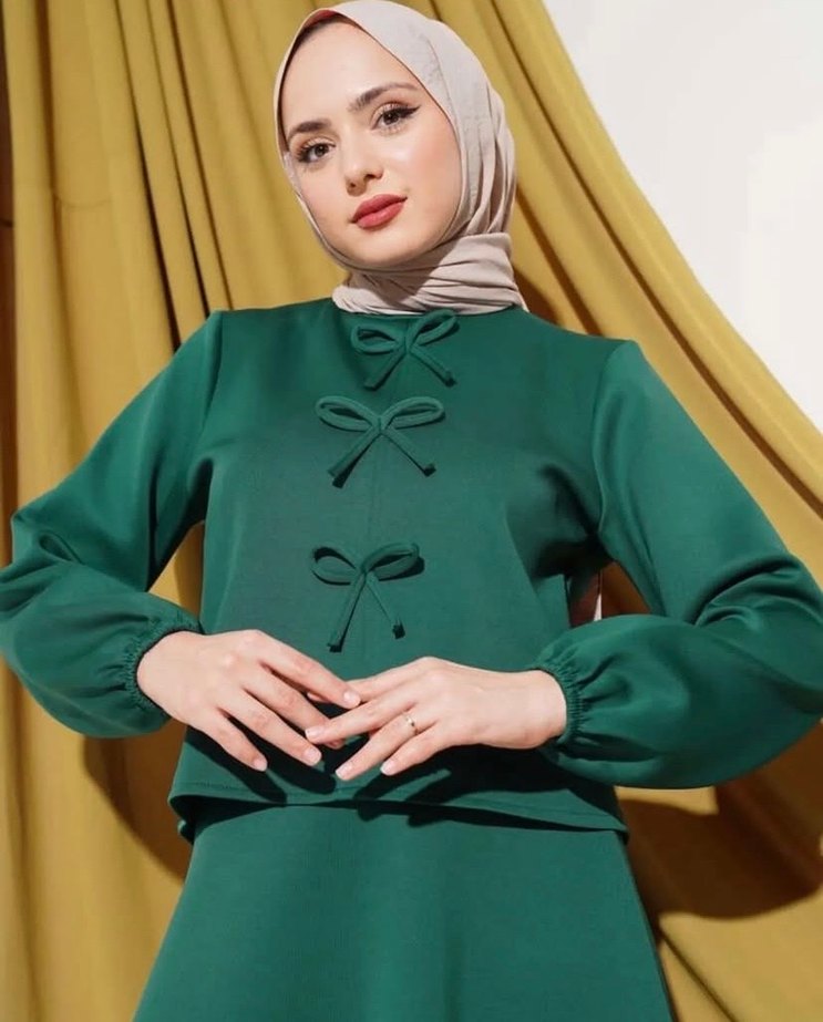 Yeşil fiyonklu etekli takım - Görsel 2