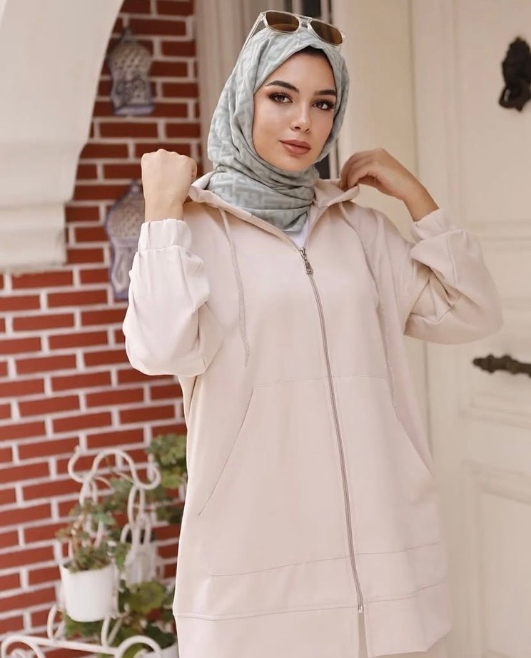 Kadın Beyaz Kapüşonlu Pamuklu Takım - Görsel 2