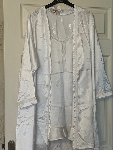 SATEN GECELİK SABAHLIK TAKIMI - Görsel 2