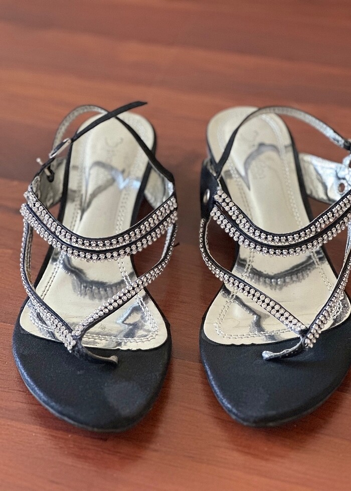 BAYAN TAŞLI SANDALET - Görsel 2