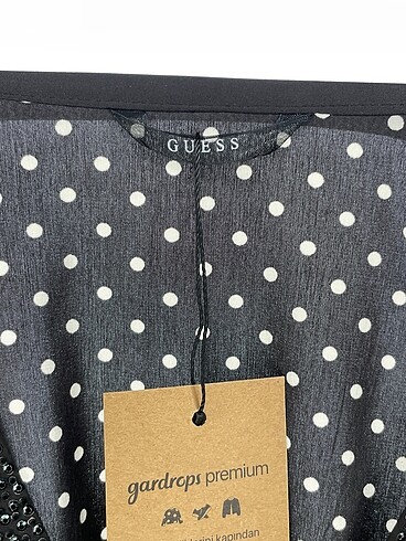 s Beden siyah Renk Guess Bluz %70 İndirimli.