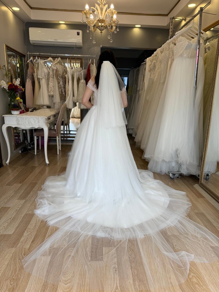 Beyaz Uzun A Kesim Straplez Gelinlik - Görsel 3