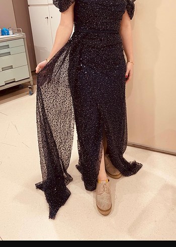 Parlak Lacivert Tasarım 
İşlemeli Uzun Abiye Elbise - Görsel 5