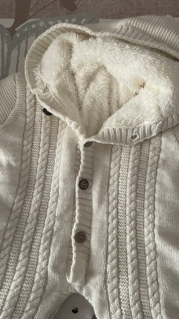 Bej Örgü Bebek Tulumu Kapüşonlu - Görsel 3