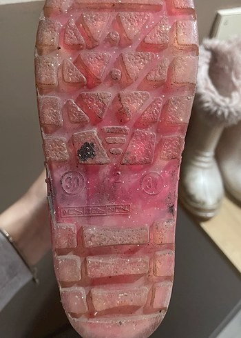 Parlak Pembe Kız Çizmesi - Görsel 7