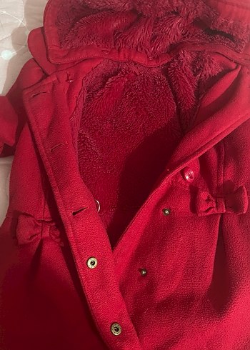 Kız Çocuk Kırmızı Düğmeli Kışlık Kaban - Görsel 3