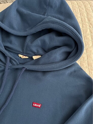 Levis Sweat