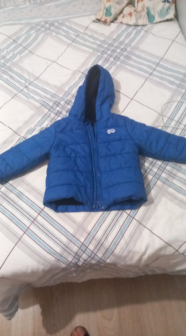 Erkek Çocuk Mavi Kapüşonlu Fermuarlı Mont - Görsel 2