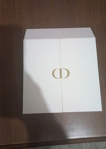 Dior Beyaz Kağıt  Kutu Louis vuitton karton çanta ve kutusu - Görsel 4