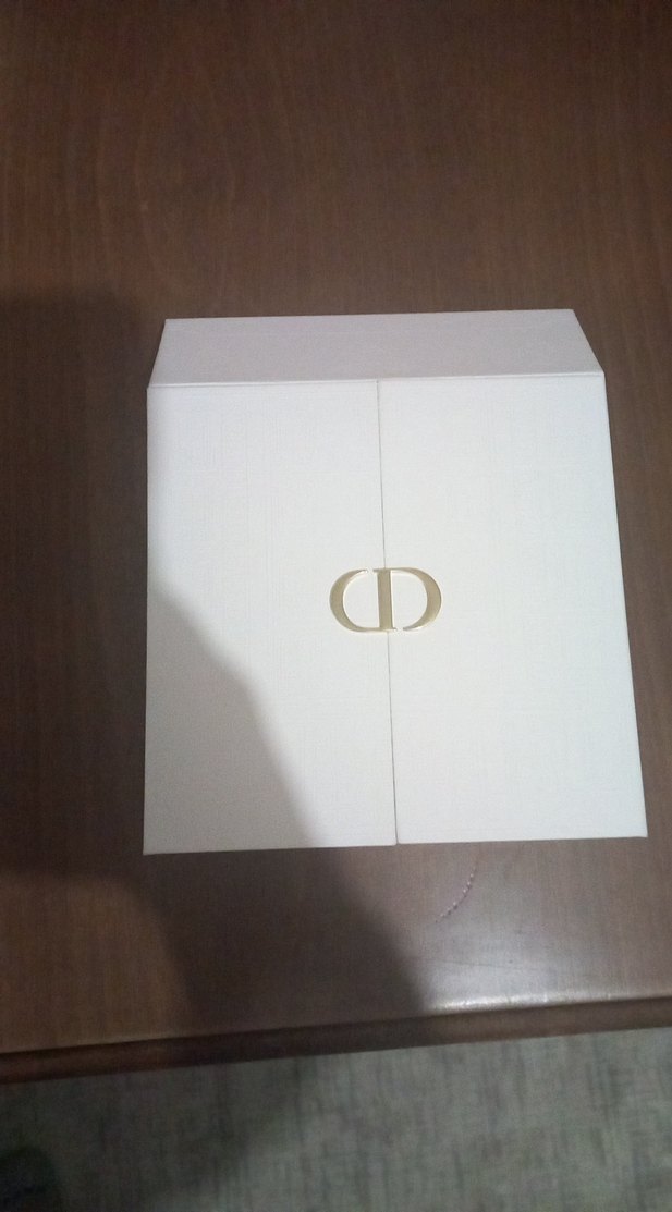 Dior Beyaz Kağıt  Kutu Louis vuitton karton çanta ve kutusu - Görsel 4