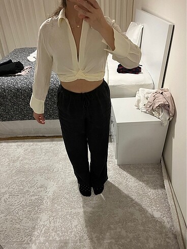 Zara crop ekru renk gömlek