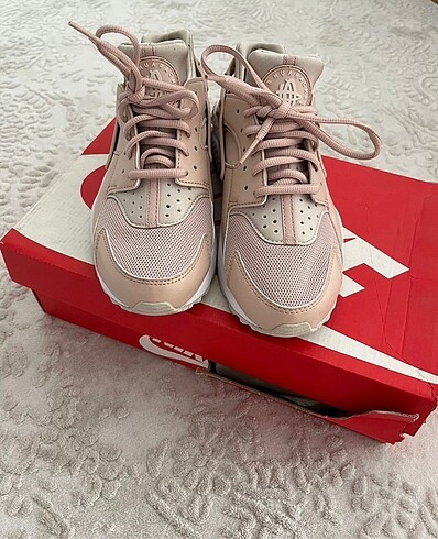 Nike air huarache pudra renk