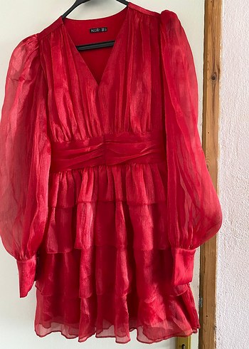 Kırmızı Fırfırlı Mini Elbise - Görsel 3