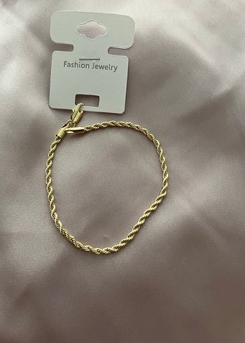 Altın Renk Burgu Model Kadın Bileklik - Görsel 3
