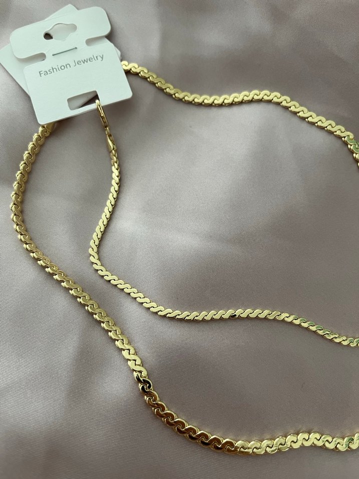 Altın Renkli Sarmaşık Desen Kadın Çelik Kolye - Görsel 5