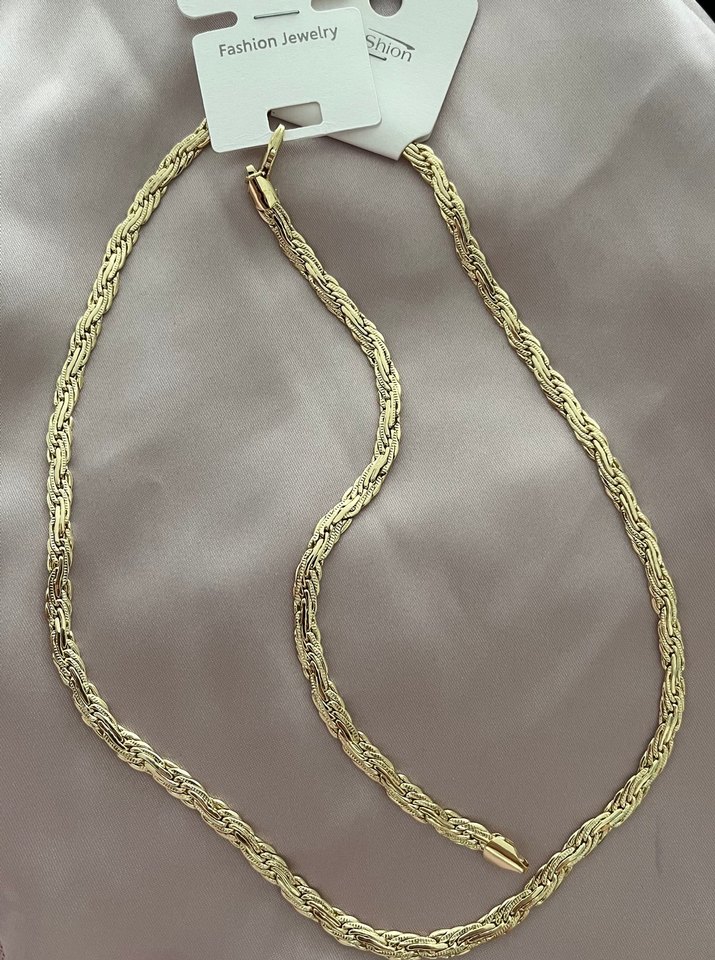 Altın Renkli Hasır Tarzı Kadın Çelik Kolye - Görsel 4