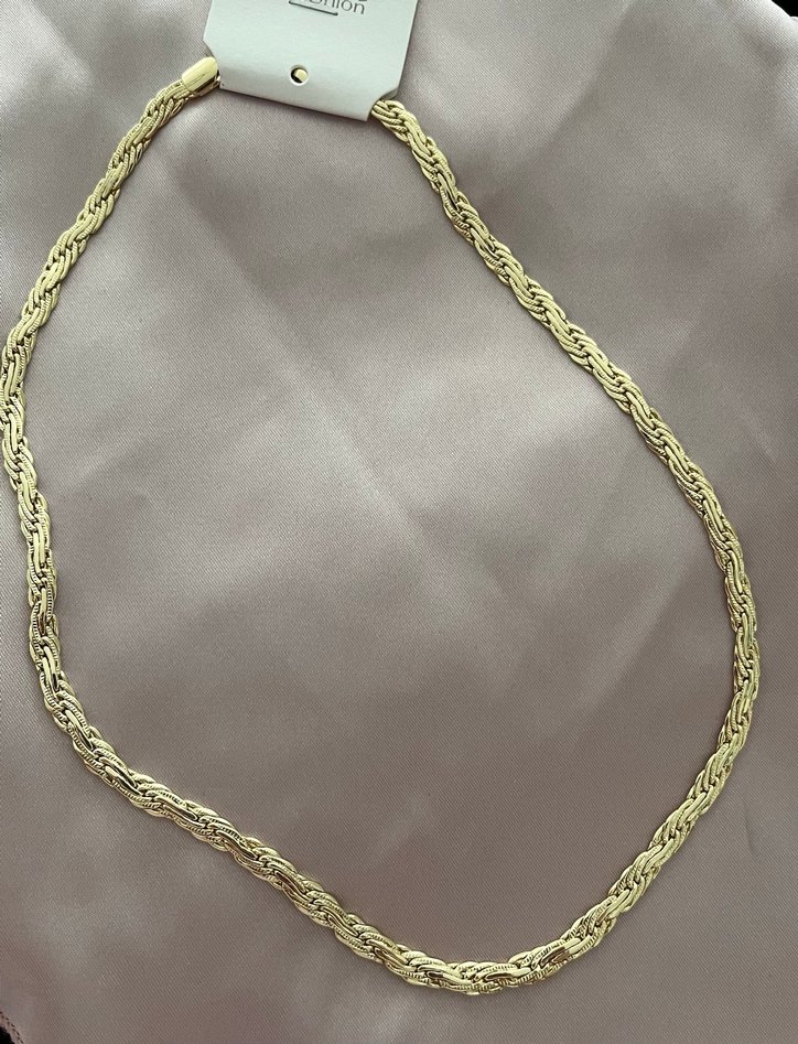 Altın Renkli Hasır Tarzı Kadın Çelik Kolye - Görsel 2