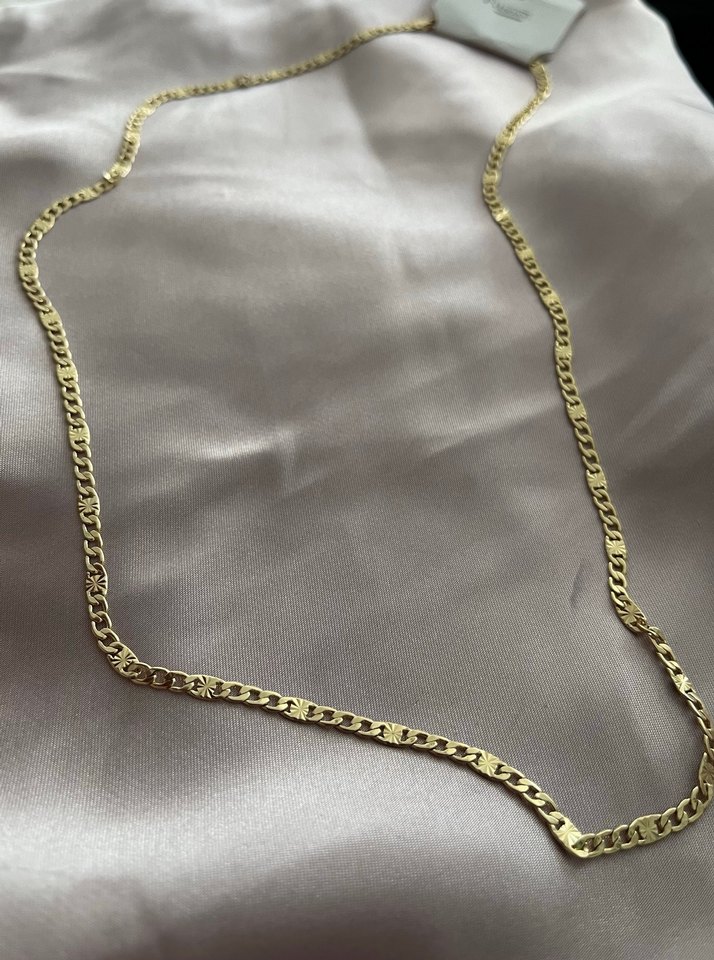 Yıldız Detaylı Altın Rengi Kolye - Görsel 3