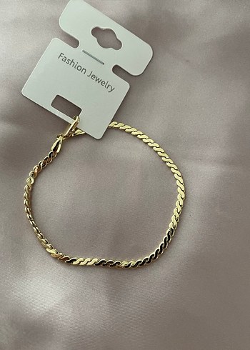 Altın Renk Sarmaşık Desenli Kadın Bileklik - Görsel 3