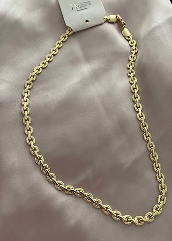 Altın Rengi Kadın Kolye - Görsel 2