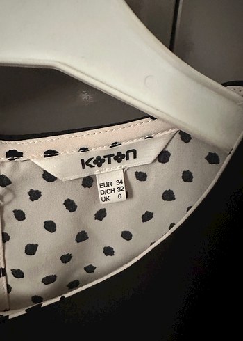 Koton Puantiye Desenli Kısa Kollu Kadın Bluz