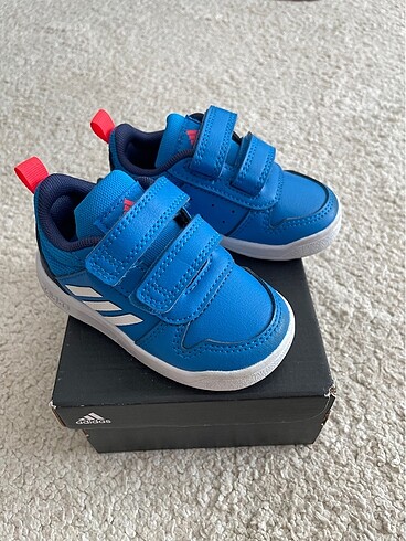 20 Beden mavi Renk Adidas bebek ayakkabı
