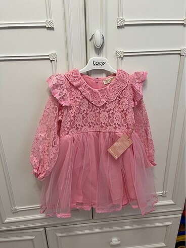 Pembe kabarık kız çocuk elbisesi en son moda