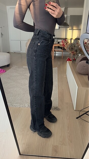 Zara Jean zara yeni 2 kere giydim . Beden 34