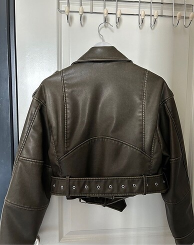 m Beden ZARA CROP DERİ CEKET