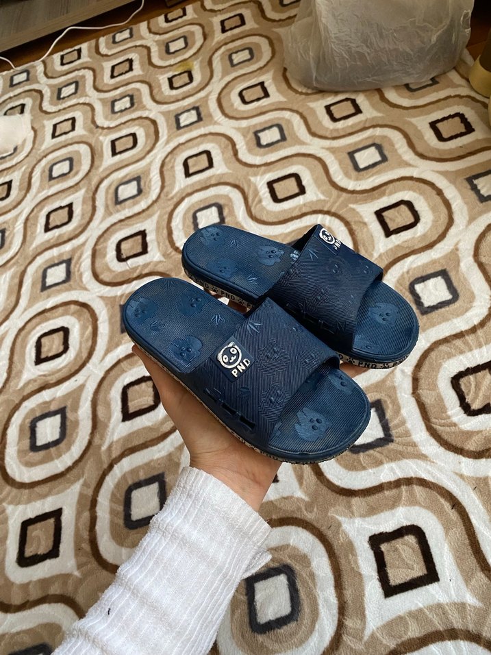 Erkek Lacivert Kaydırmaz Terlik Velcro Bantlı - Görsel 3