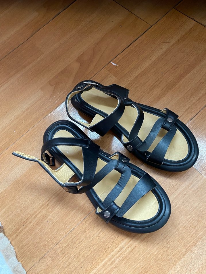 Kadın Siyah Dolgu Topuklu Sandalet - Görsel 2