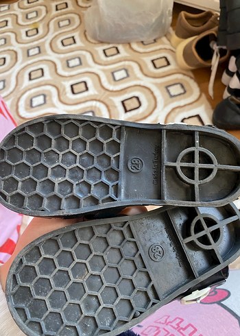 yeşil yılan desenli çocuk sandalet - Görsel 4