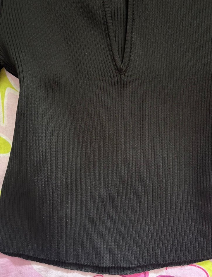 Siyah Kısa Kollu Kadın Triko - Görsel 2