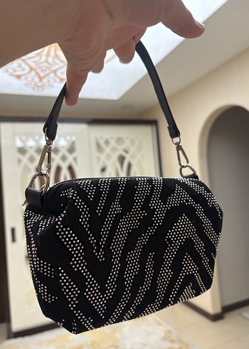 Siyah Deri Zebra Desenli Payetli Kadın Çanta - Görsel 4