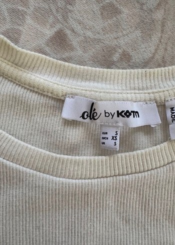 Beyaz Baskılı Kısa Crop Top - Görsel 7