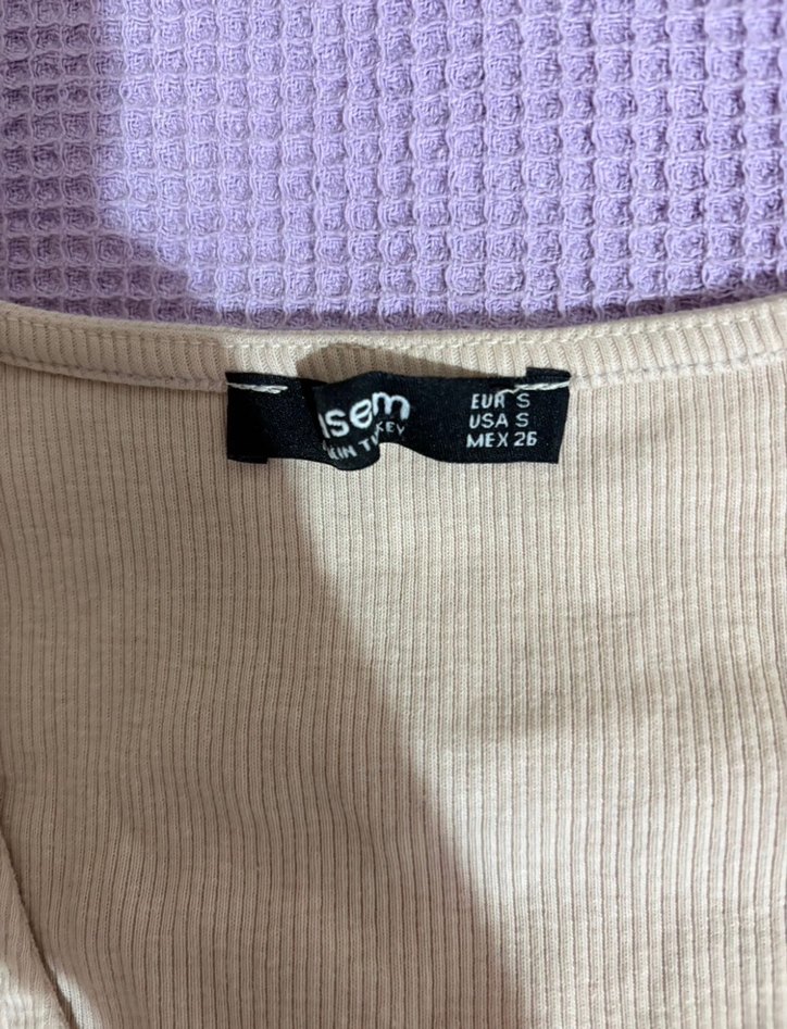 V Yaka Büzgülü Crop Bluz - Görsel 4