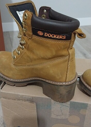 Dockers Dockers kadin bot