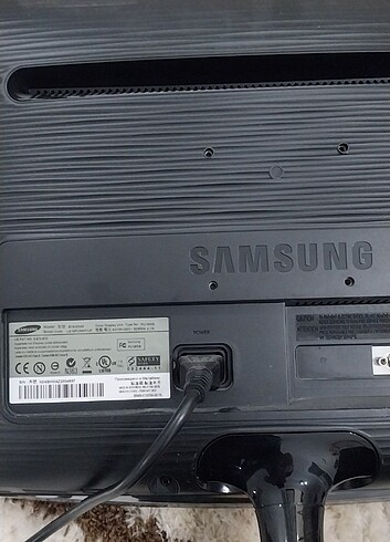 SAMSUNG 19 inc bilgisayar monitoru - Görsel 3