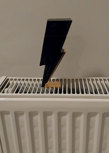 Carolina Herrera Bad Boy 100 ml erkek Parfümü - Görsel 2