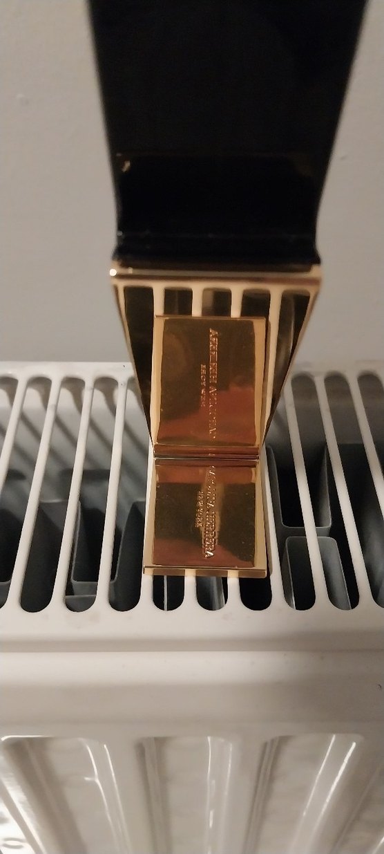 Carolina Herrera Bad Boy 100 ml erkek Parfümü - Görsel 4