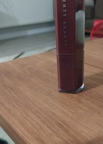 FENTY BEAUTY Hot Chocolit Nemlendirici Ruj - Görsel 3
