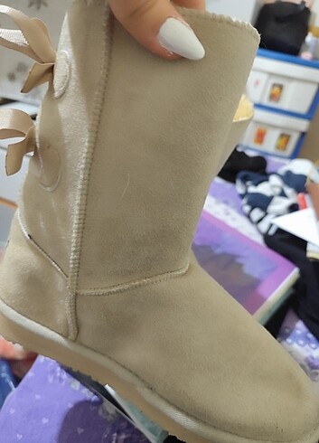 39 Beden UGG Pinterest bot