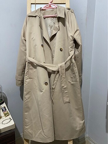36 Beden çeşitli Renk TRENDYOL MİLLA OVERSIZE BEJ TRENÇKOT
